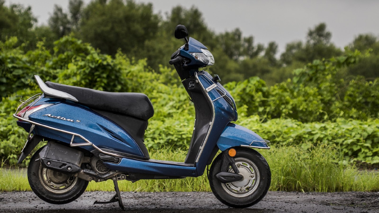 ACTIVA ON RENT IN JAIPUR